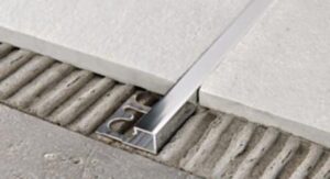 PROFILO JOLLY MM 10 MT 2,50 ACC. LUCIDO QUADRO