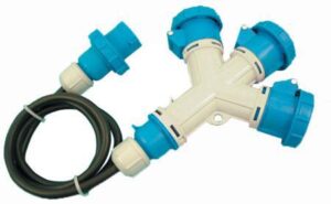 ADATTATORE MULTIPLO 3 PRESE 2P+T 16A 230V IP67 CON CAVO MT 2 VB-1552